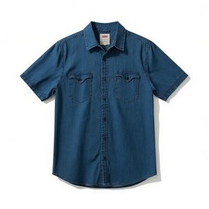 Levi’s Denim Button Up Shirt Men’s Medium Short Sleeve Blue Chambray